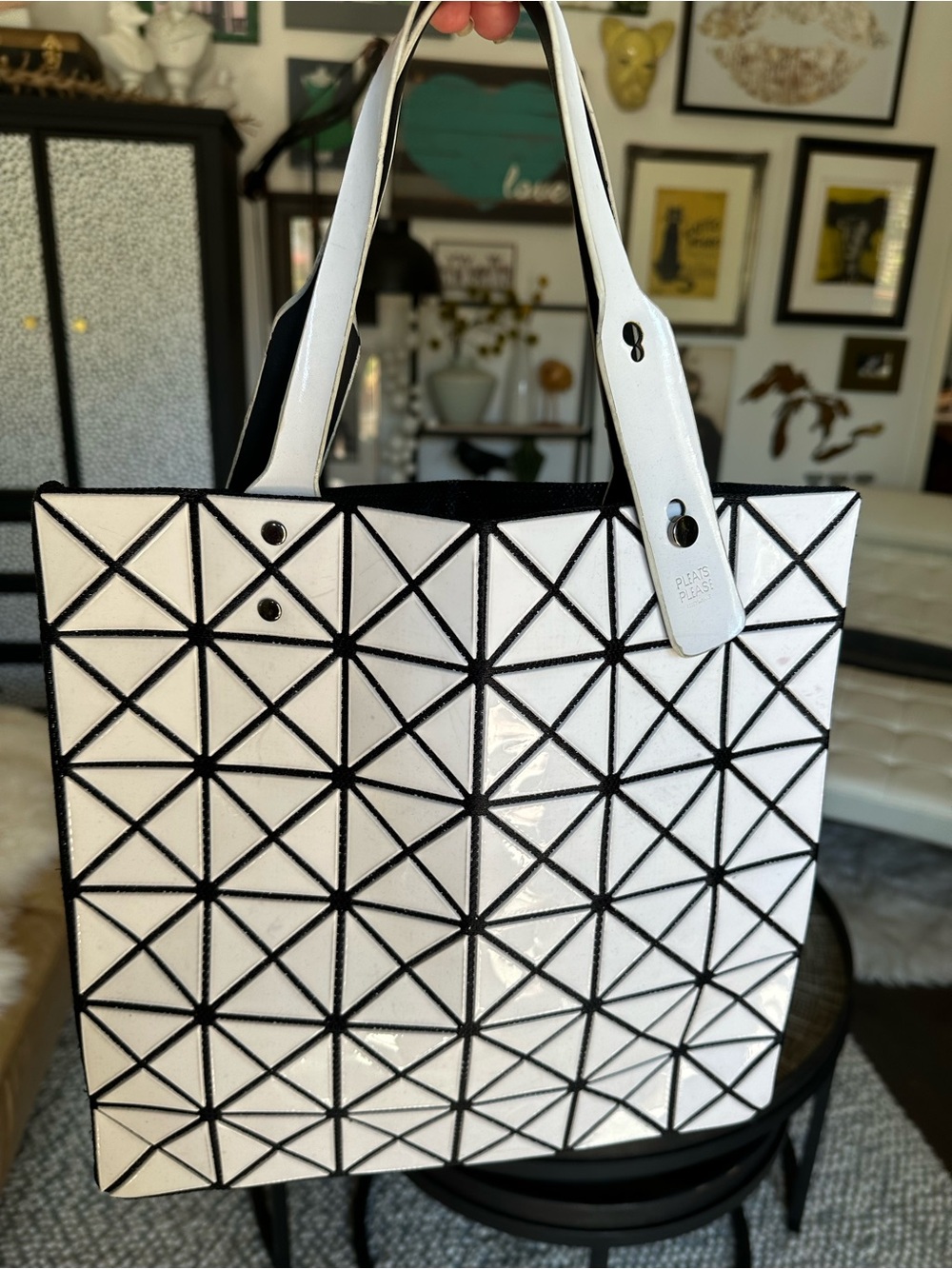 BAO BAO Issey Miyake white and black prism tote 13x13 adjustable handles - Picture 17 of 17